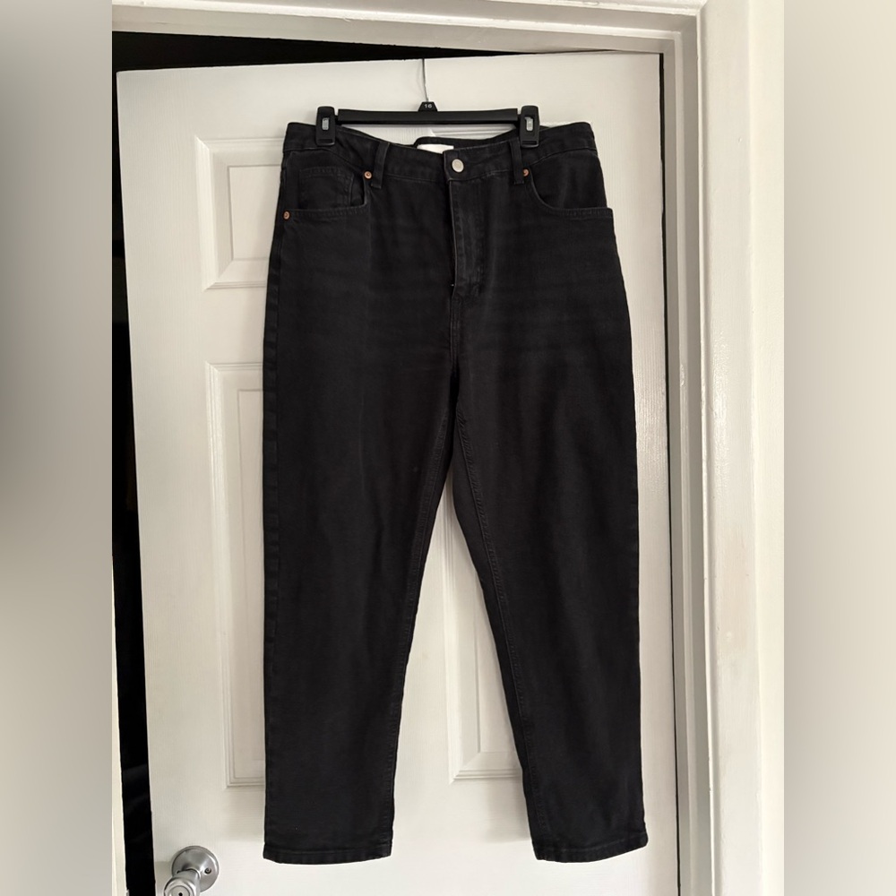 H&M Women's Black Ankle Jeans